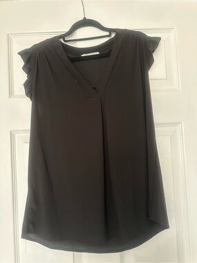 Jon & Anna Black V-Neck Cap Sleeve Blouse Size L